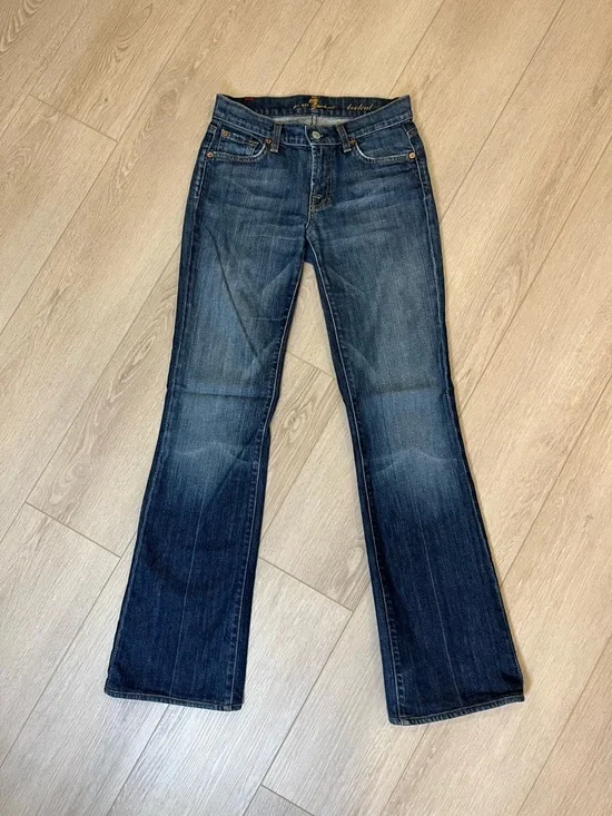 7 FOR ALL MANKIND Bootcut Women’s Jeans - FREE SHIPPING on Bundles $85+ - Picture 1 of 15
